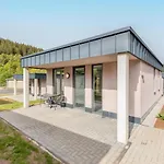 Ruhige Bungalows Am Kronenburger See Mit Eigener Terrasse Semesterbostad *