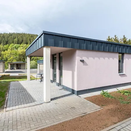 Prázdninový dům Ruhige Am Kronenburger Mit Eigener Terrasse Hallschlag