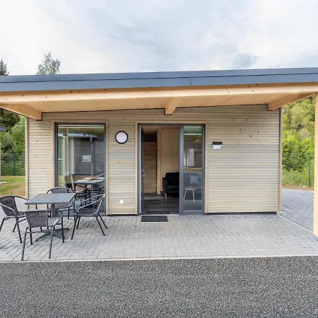 Ruhige Am Kronenburger Mit Eigener Terrasse Hallschlag